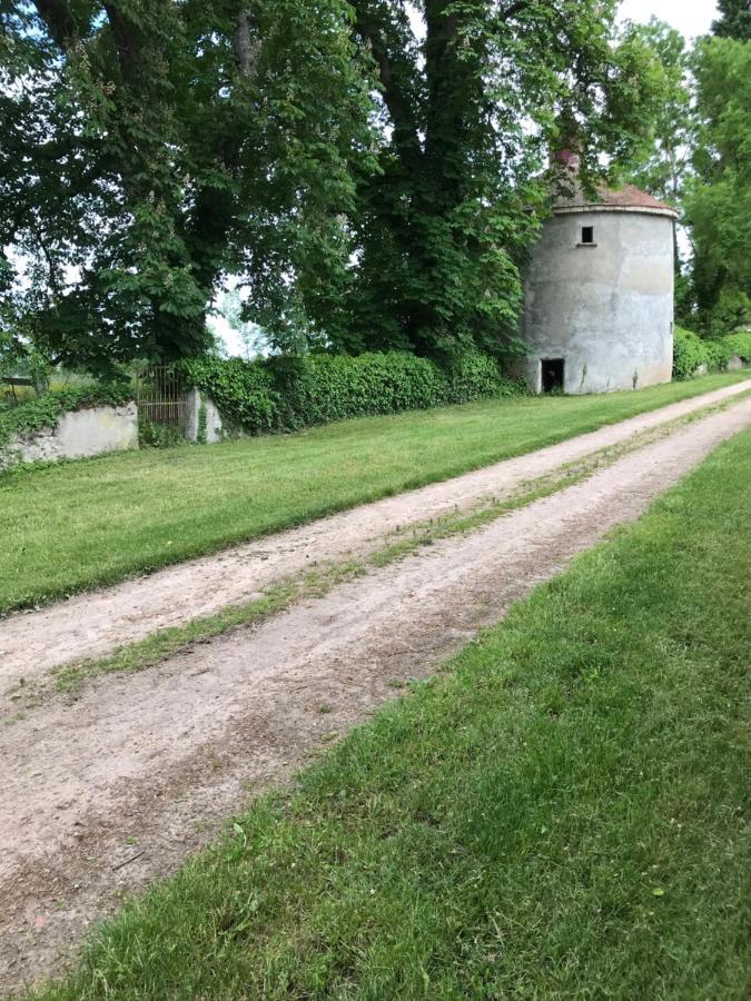 Chateau De Vesset Treteau Экстерьер фото